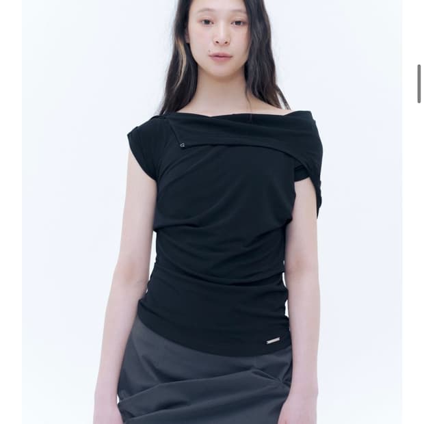 미세키서울 Draped mod hoodie top BLACK