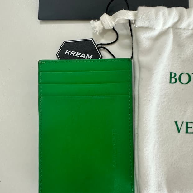 보테가 베네타 카드지갑 그린 