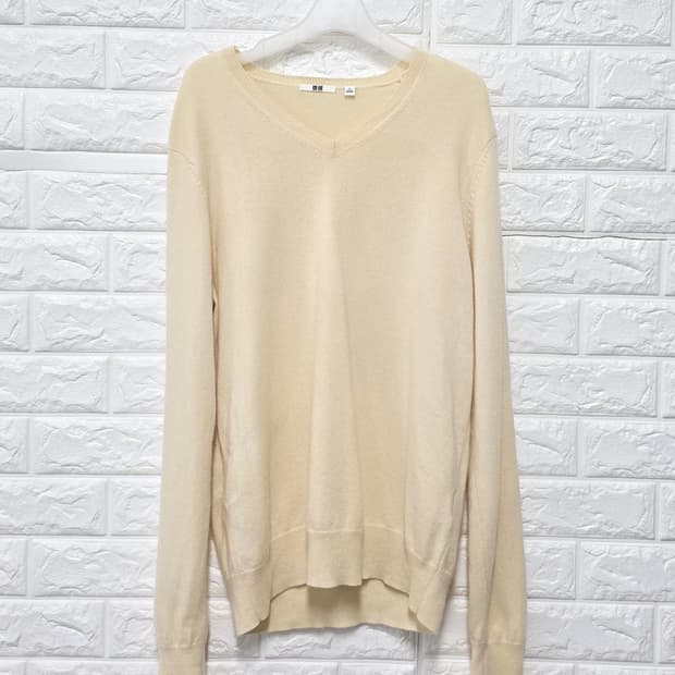 택포// 유니클로 캐시미어100 니트 L