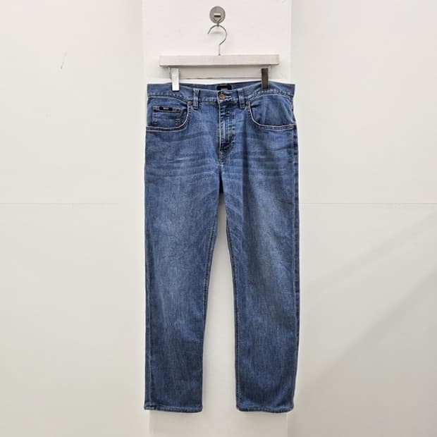 HUGO BOSS 휴고보스