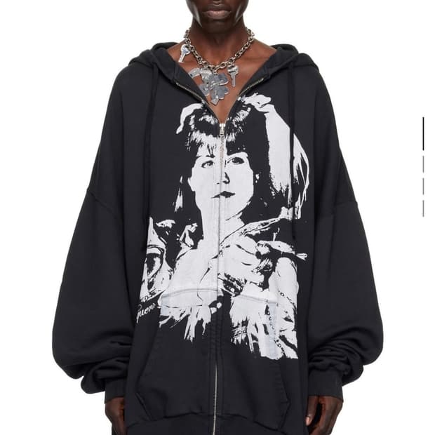 VAQUERA 블랙 자이언트 집업 후드