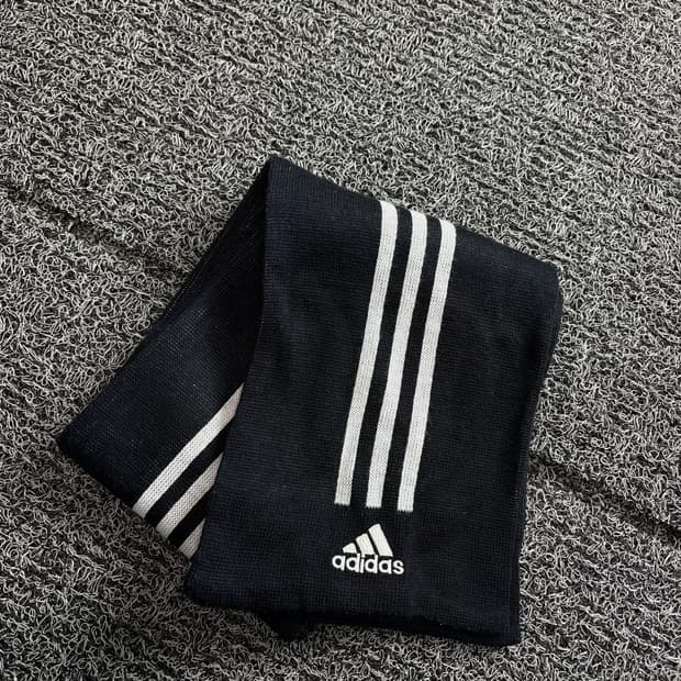 00s 아디다스 올드스쿨 에센셜 블랙 머플러 2969