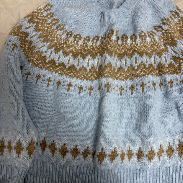 하늘색 노르딕 겨울 니트