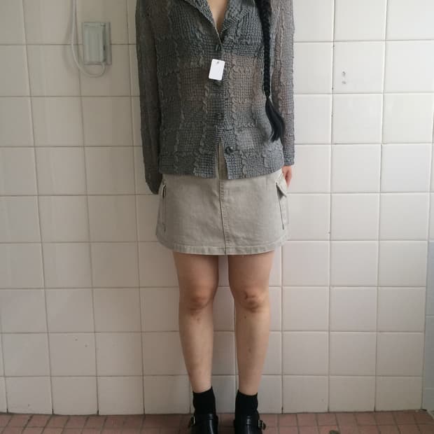 Line detail pleats jacket