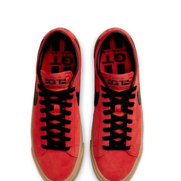 나이키 SB 블레이저 로우 프로 GT 시나바 블랙 라이트브라운