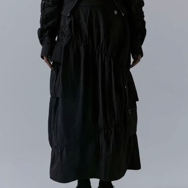 트리밍버드 나일론 셔링 셋업 스커트 블랙