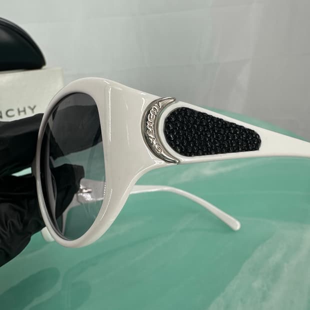 [새상품 무료배송] 정품 지방시 Made in Italy 선글라스