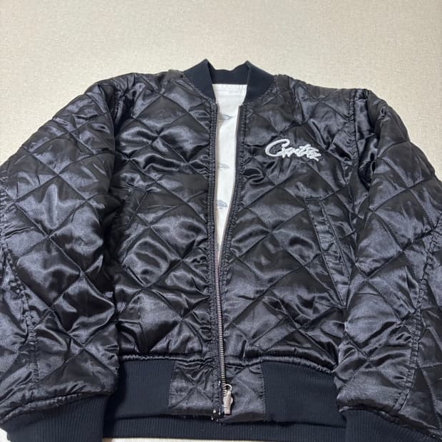 코르테이즈 리버시블 봄버자켓 S사이즈