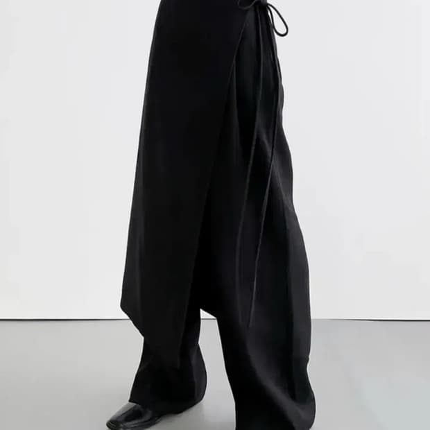 므넴 러드 랩 스커트 팬츠