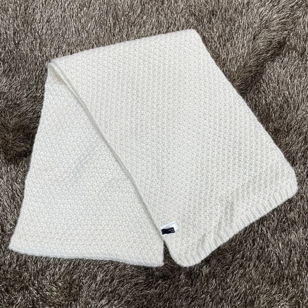 잭앤질 JACK & JILL 아이보리 펄 니트 머플러 목도리