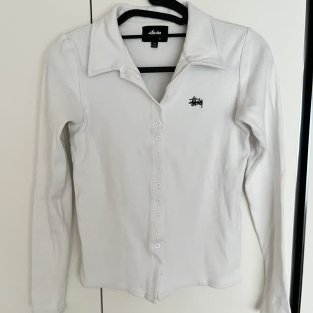 스투시 여성 롱슬리브 카라티 XS