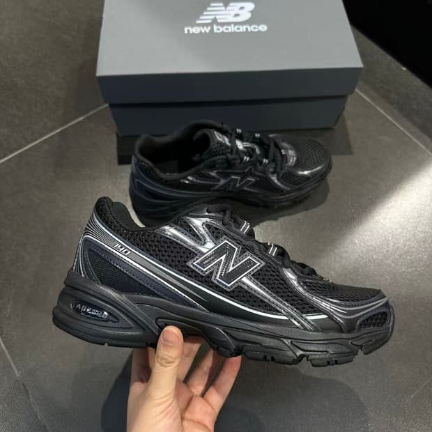 뉴발란스 740v2 블랙 실버 메탈릭