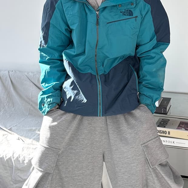 노스페이스 오션블루 바람막이 105
