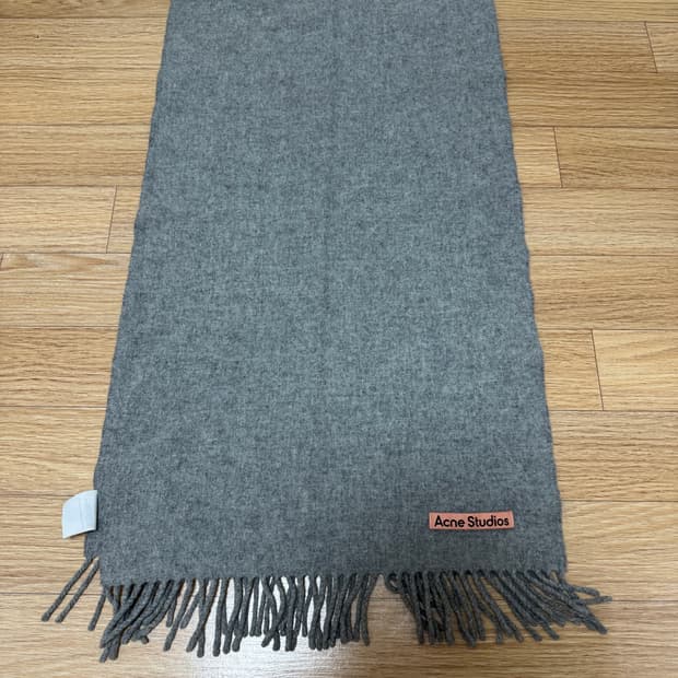 아크네스튜디오 울 머플러 내로우핏 그레이