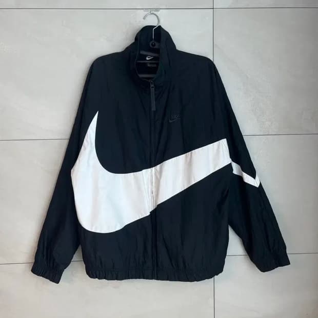 나이키 빅스우시 바람막이 블랙 [M]