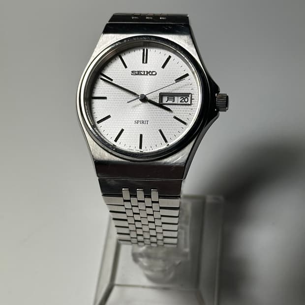 SEIKO quartz spirit