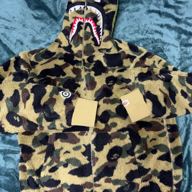 베이프 카모 녹계 보아털 샤크 후드집업