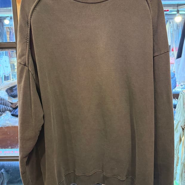 준지 그레이시 브라운 맨투맨