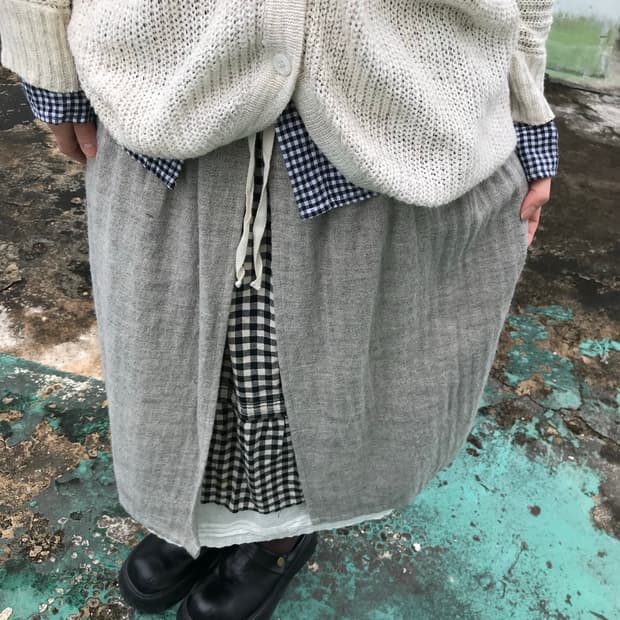 레이어드 레이스 미디 스커트 