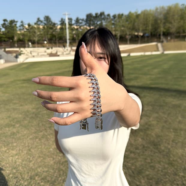 pcr053 knuckles bracelet