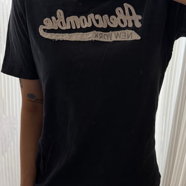 아베크롬비 네이비 반팔