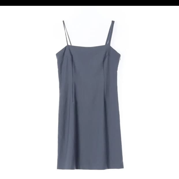 더 오픈프로덕트 원피스 블랙 컬러