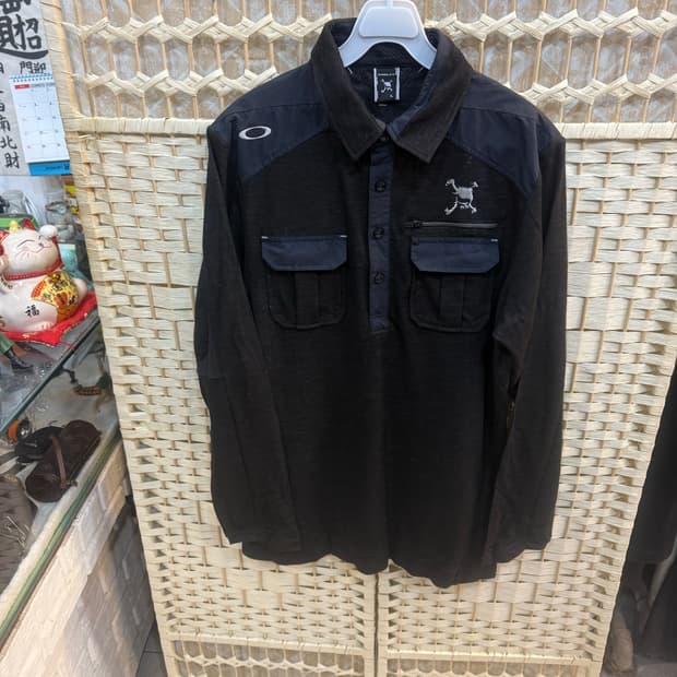 100 정품 오클리 스컬 에어레이트 셔츠 팝니다