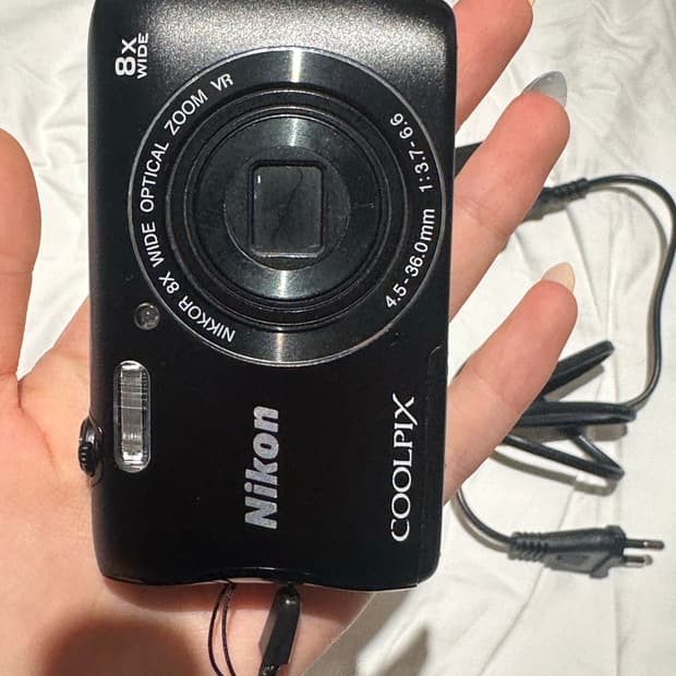 니콘 COOLPIX S3700 쿨픽스 디카 (한국어지원,상태최상)
