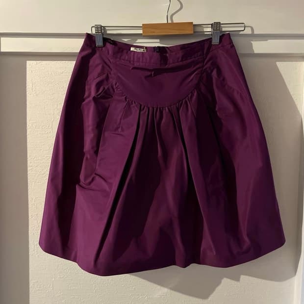 Miu miu 미우미우 턱 플레어 스커트