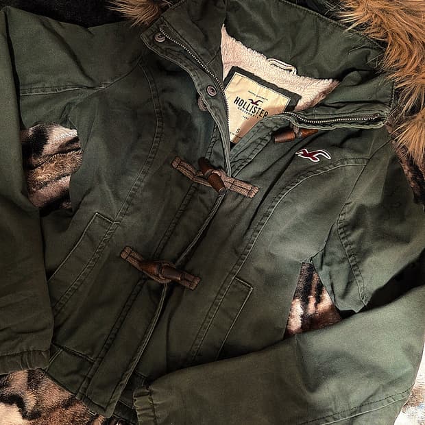 홀리스터 떡볶이 슬림핏 울프죠 야상 S