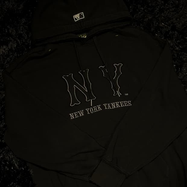 Black MLB hoodie