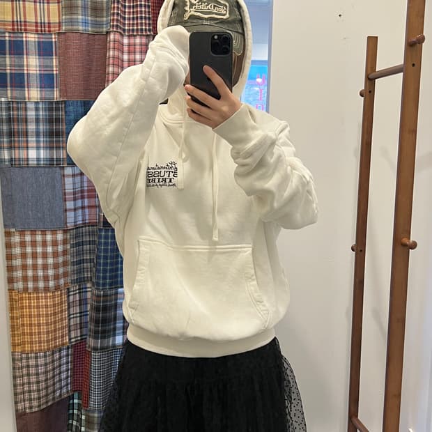 스투시 화이트 로고 후드티