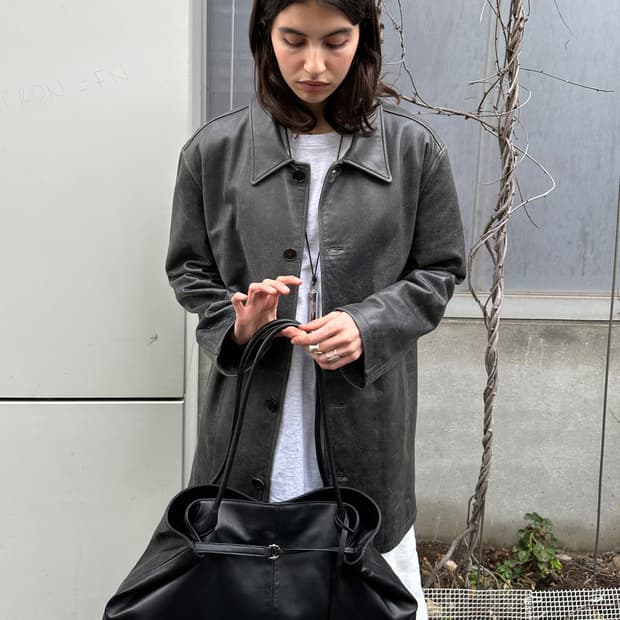 (새상품) (택O) 로우클래식 haricot bag (레더 블랙)
