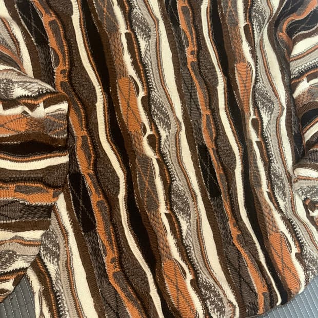 쿠지맛 케이블 니트