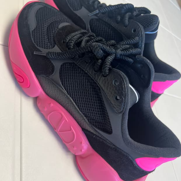 발렌티노 버블백 스니커즈