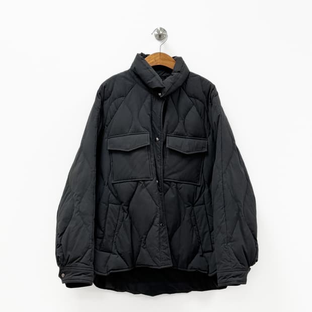 아떼 바네사브루노 블랙 퀼팅 구스 다운 자켓
