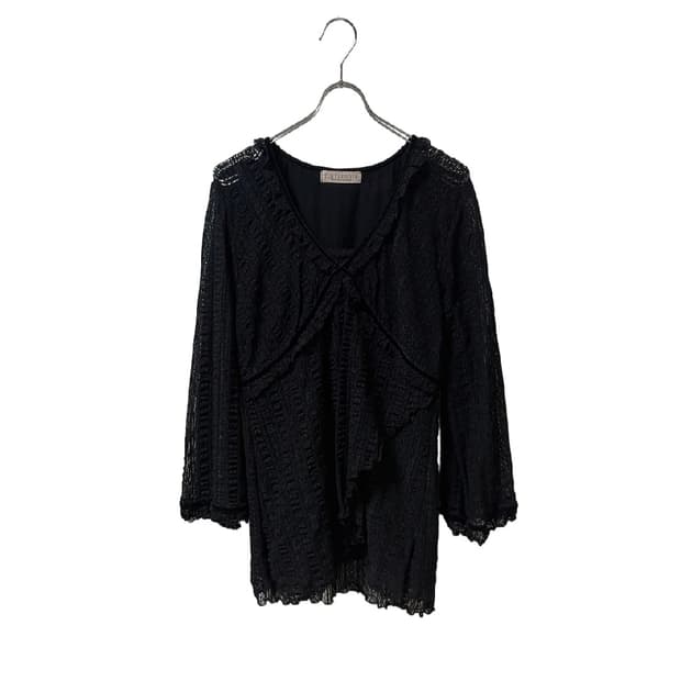 TURTLEDOVE Lace Drape Blouse Knit