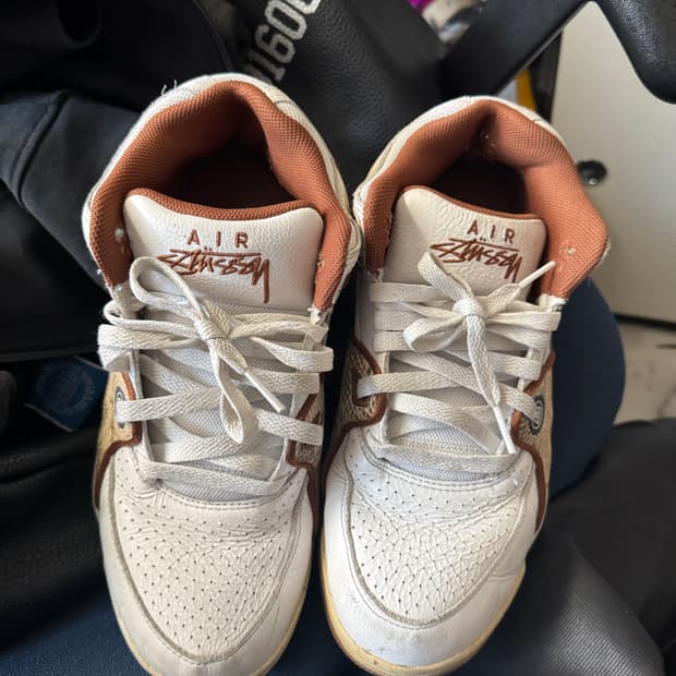 나이키 x 스투시 에어 플라이트 로우 화이트 앤 피칸