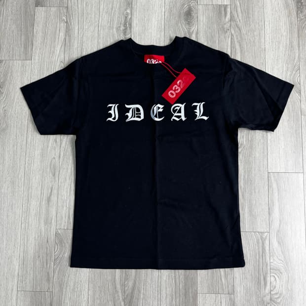 032c 체스트 자수 반팔 티셔츠 블랙