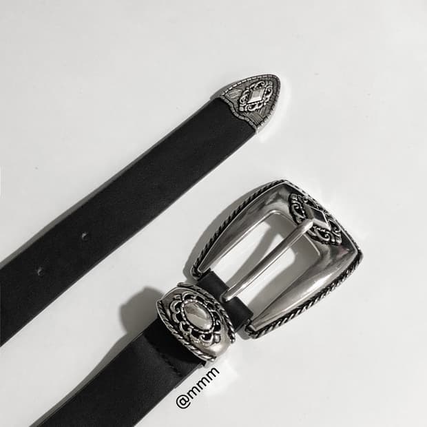 [Unisex] 엠블럼 장식 웨스턴 가죽 벨트