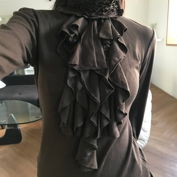 vintage brown frill top