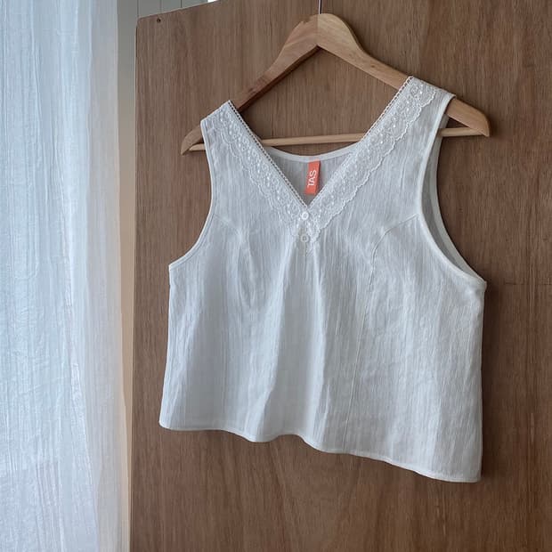 TAS [EXCLUSIVE] LACE CAMISOLE (WRINKLE)