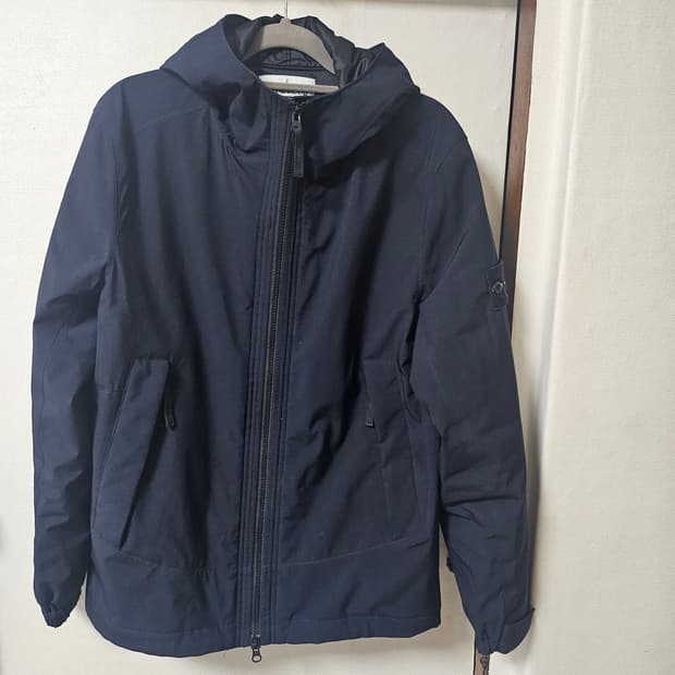 스톤아일랜드 소프트쉘 경량패딩s