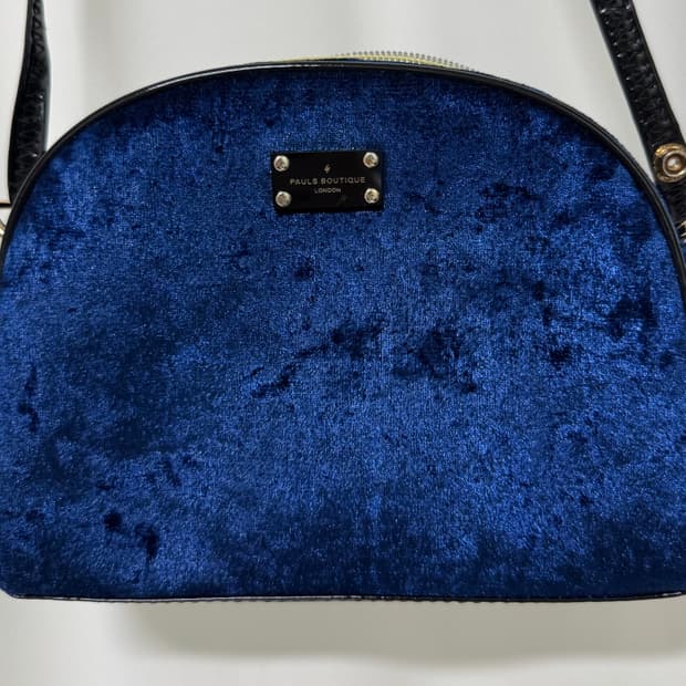 폴스부띠끄 벨벳 크로스백