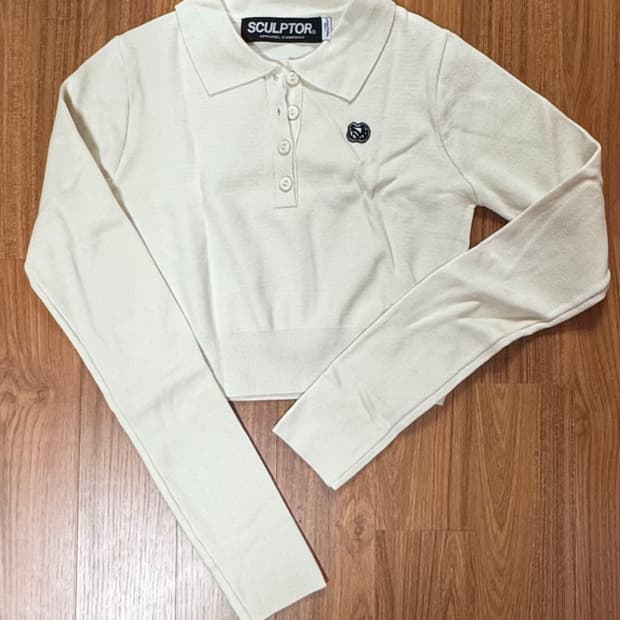 스컬프터 카라 니트