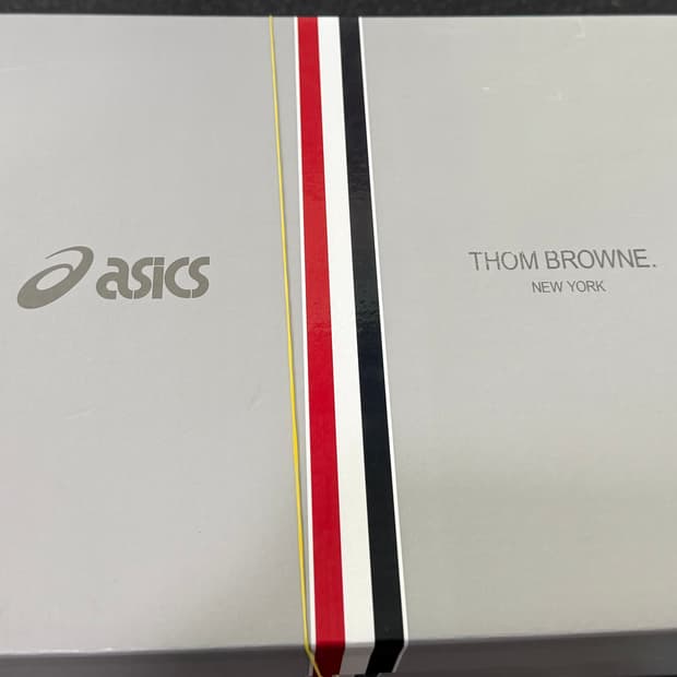 그레이 톰브라운 아식스 282.5