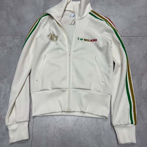 아디다스 밀라노