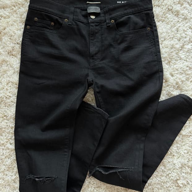 생로랑 블랙 무파진 19년 32