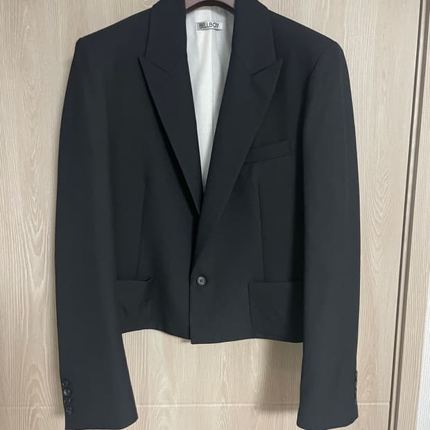 Bellboy photobook lovers blazer