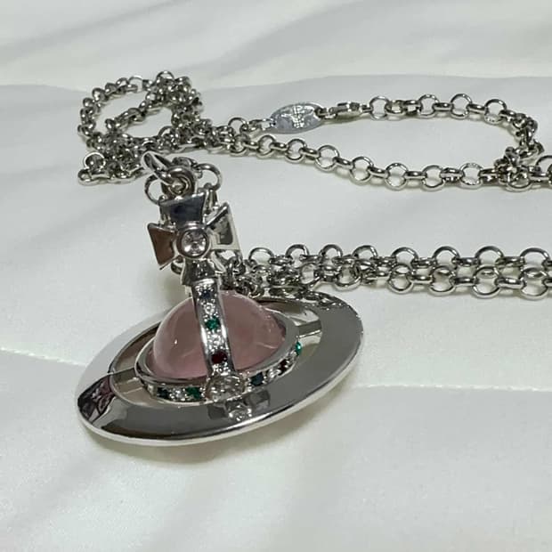 비비안 웨스트우드 ord pink necklace